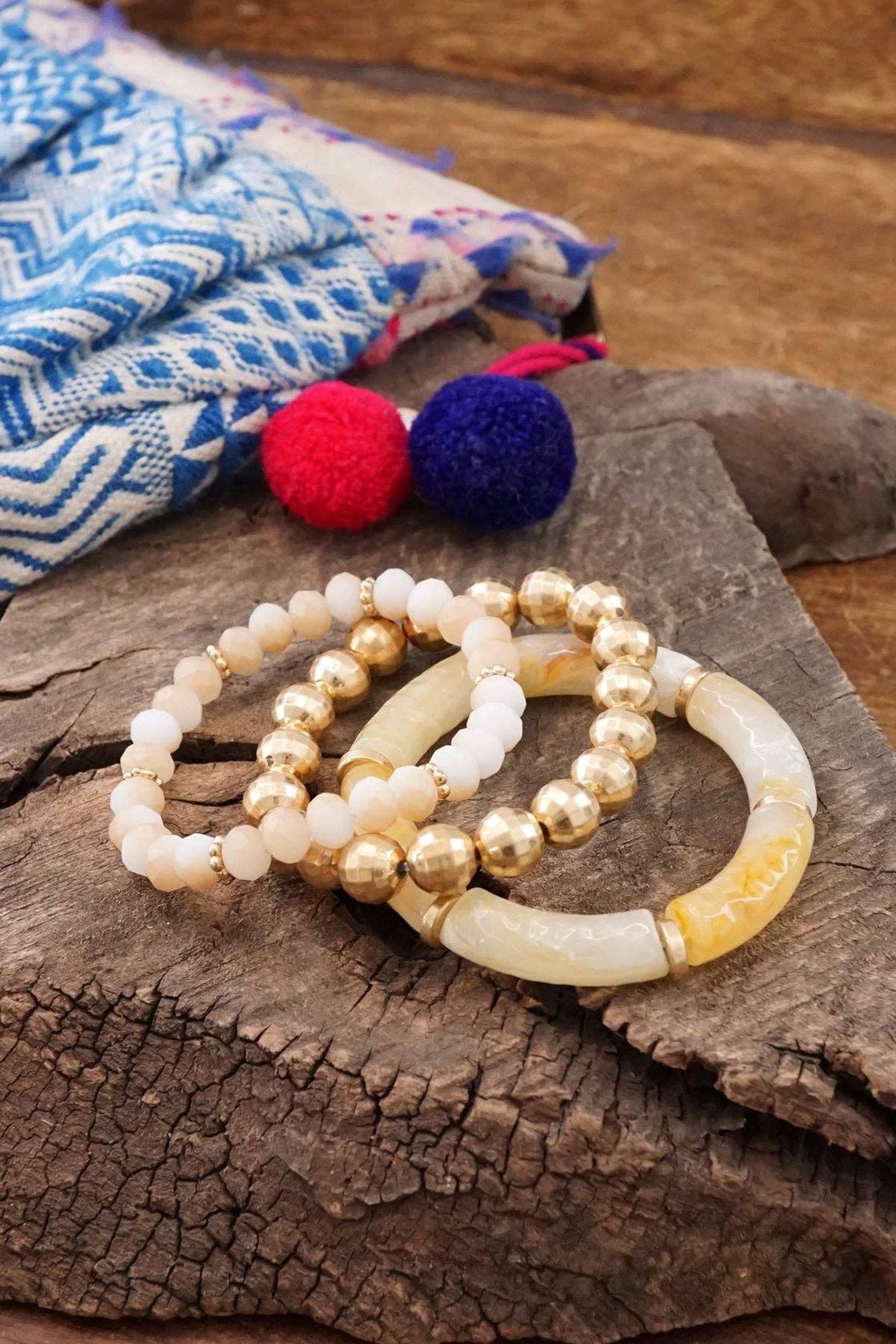 Neutral & Golden Bracelet Stack