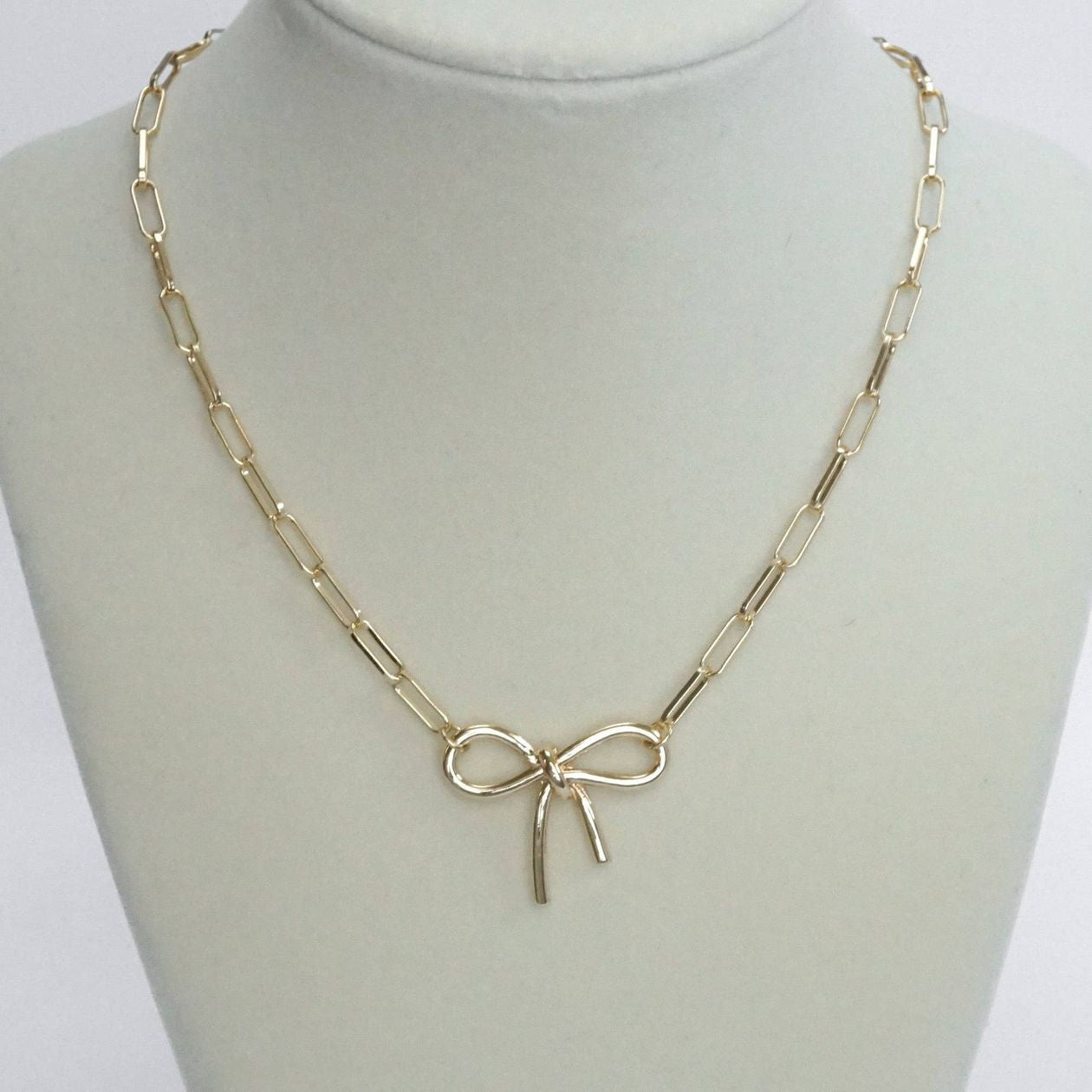 Dainty Bow Paperclip Chain Necklace in Gold