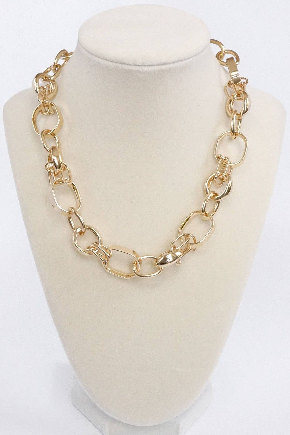 Chunky Gold Links Chain Necklace