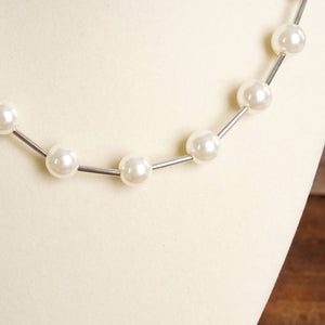 Floating Pearls Elegant Short Necklace