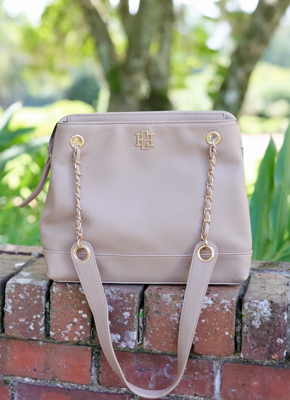 Teegan Tote In Taupe