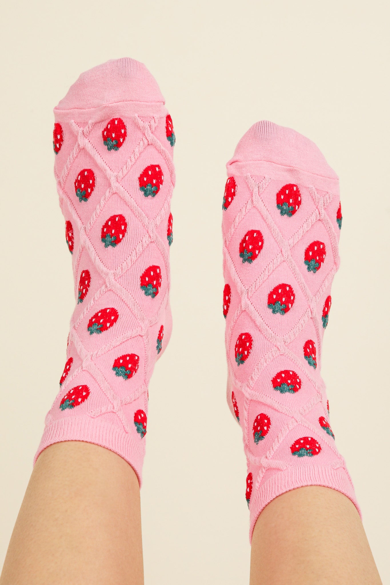 Strawberry Printed Textured Crew Socks