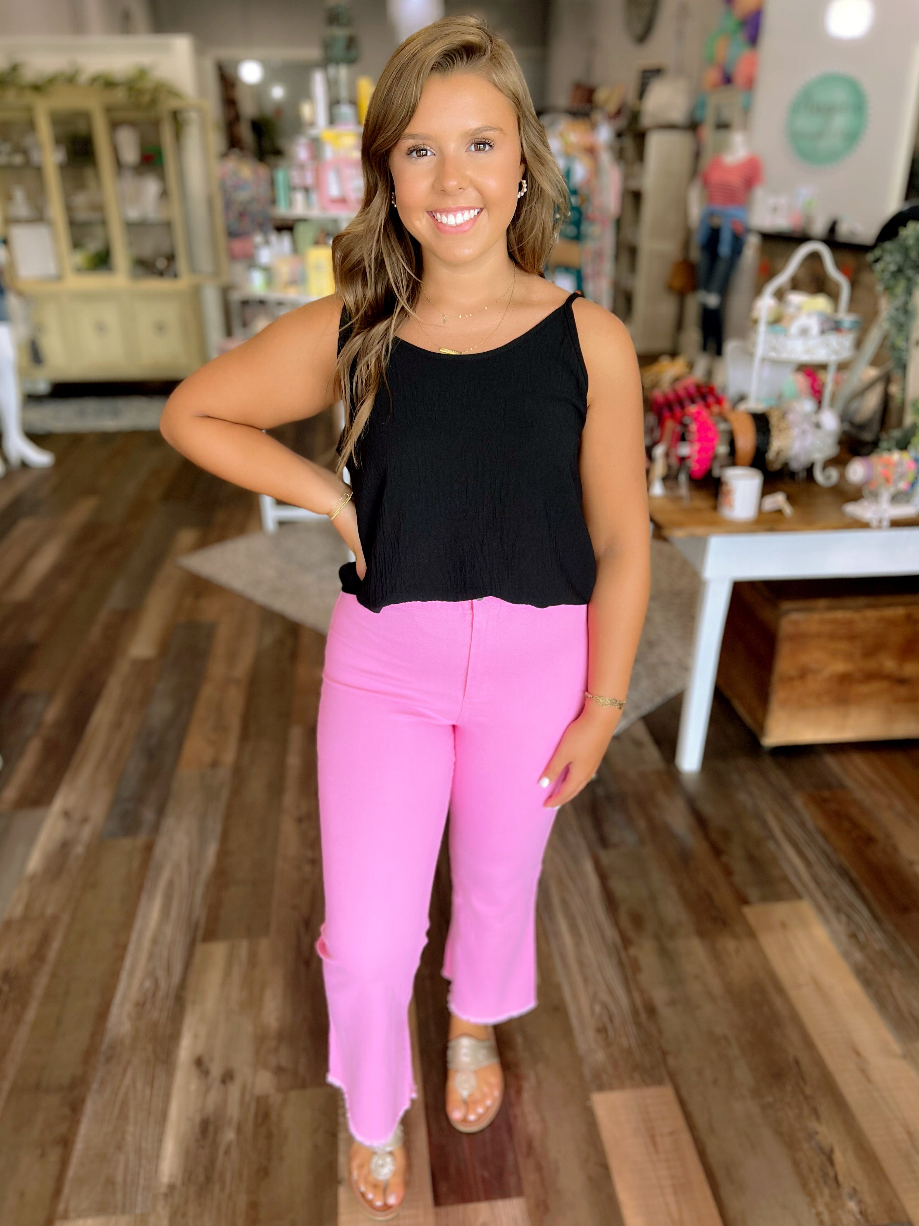 Morning star-shines, the pink pants say hello 🌟💗 . . . . . vancouver  fashion, style inspo, outfit of the day, summer style inspirat... |  Instagram
